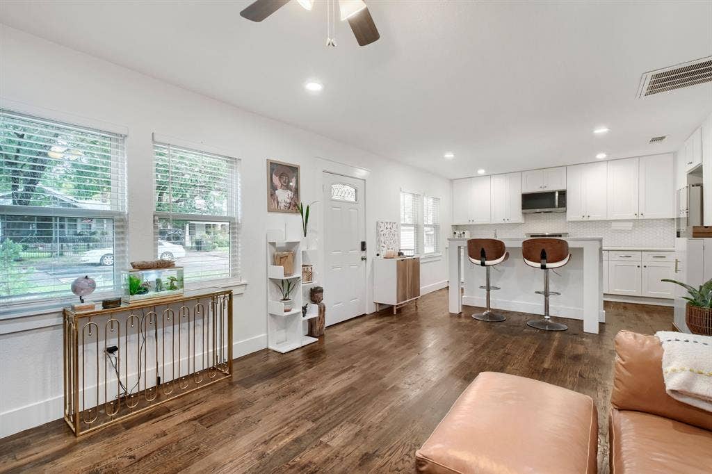 818 N Windomere Avenue, Dallas, TX 75208 818 N Windomere Avenue, Dallas, TX 75208