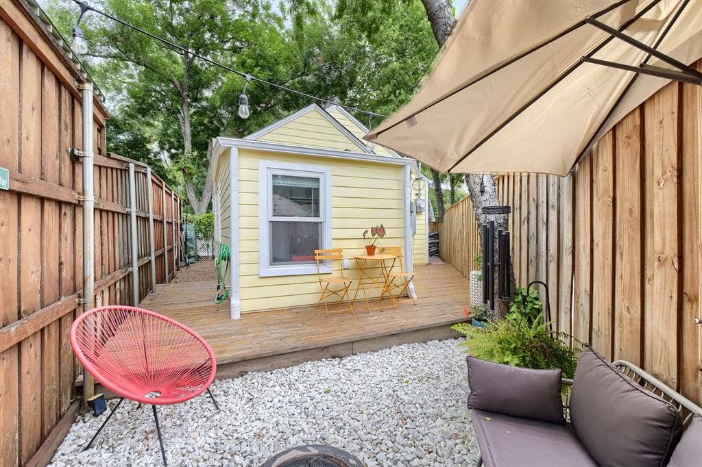 818 N Windomere Avenue, Dallas, TX 75208 818 N Windomere Avenue, Dallas, TX 75208