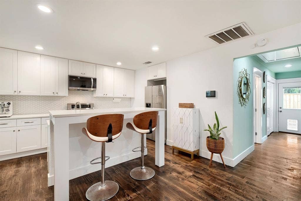 818 N Windomere Avenue, Dallas, TX 75208 818 N Windomere Avenue, Dallas, TX 75208