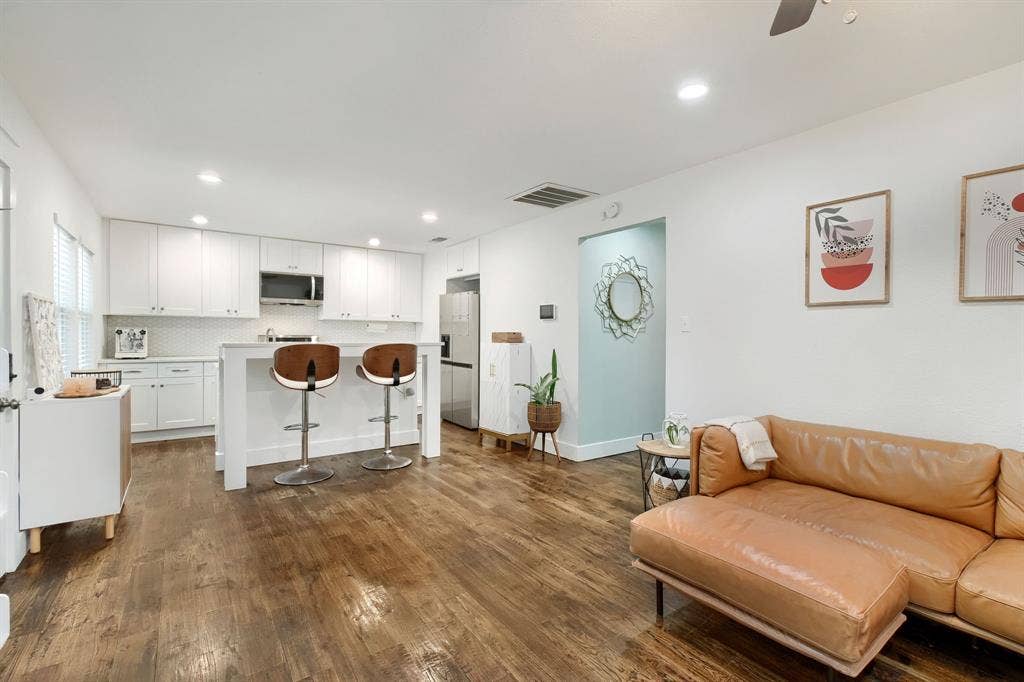 818 N Windomere Avenue, Dallas, TX 75208 818 N Windomere Avenue, Dallas, TX 75208