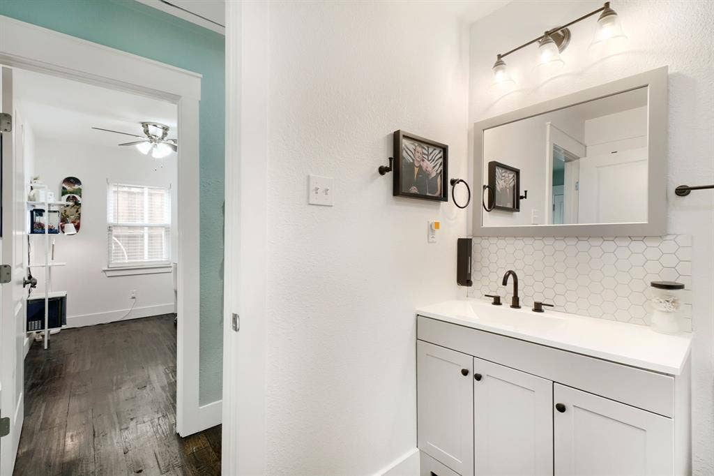 818 N Windomere Avenue, Dallas, TX 75208 818 N Windomere Avenue, Dallas, TX 75208