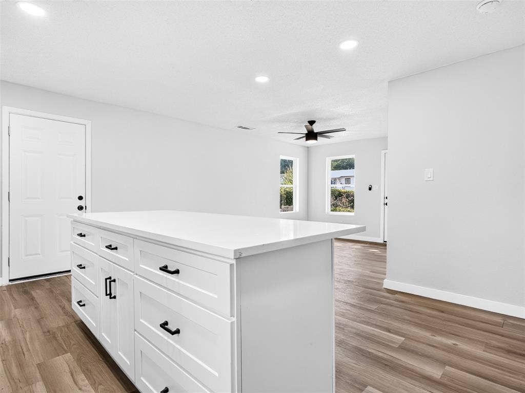 2352 Talco Drive, Dallas, TX 75241 2352 Talco Drive, Dallas, TX 75241