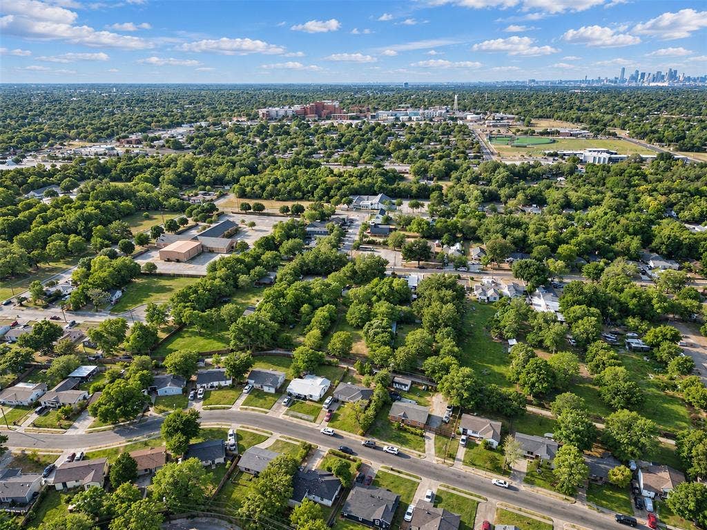 2352 Talco Drive, Dallas, TX 75241 2352 Talco Drive, Dallas, TX 75241