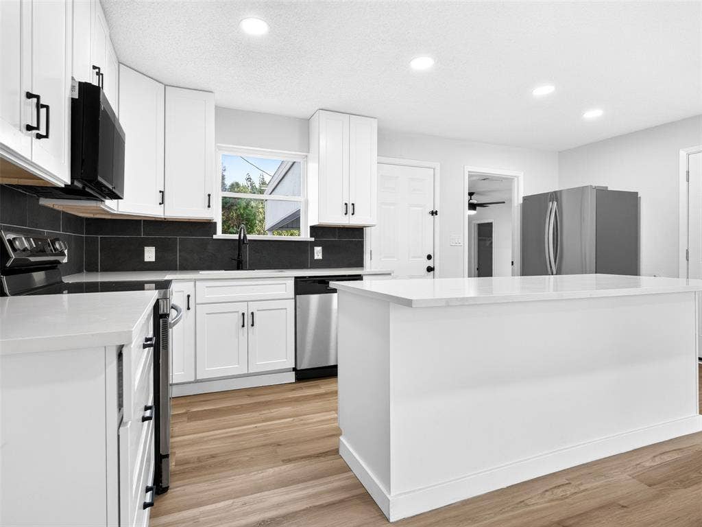 2352 Talco Drive, Dallas, TX 75241 2352 Talco Drive, Dallas, TX 75241