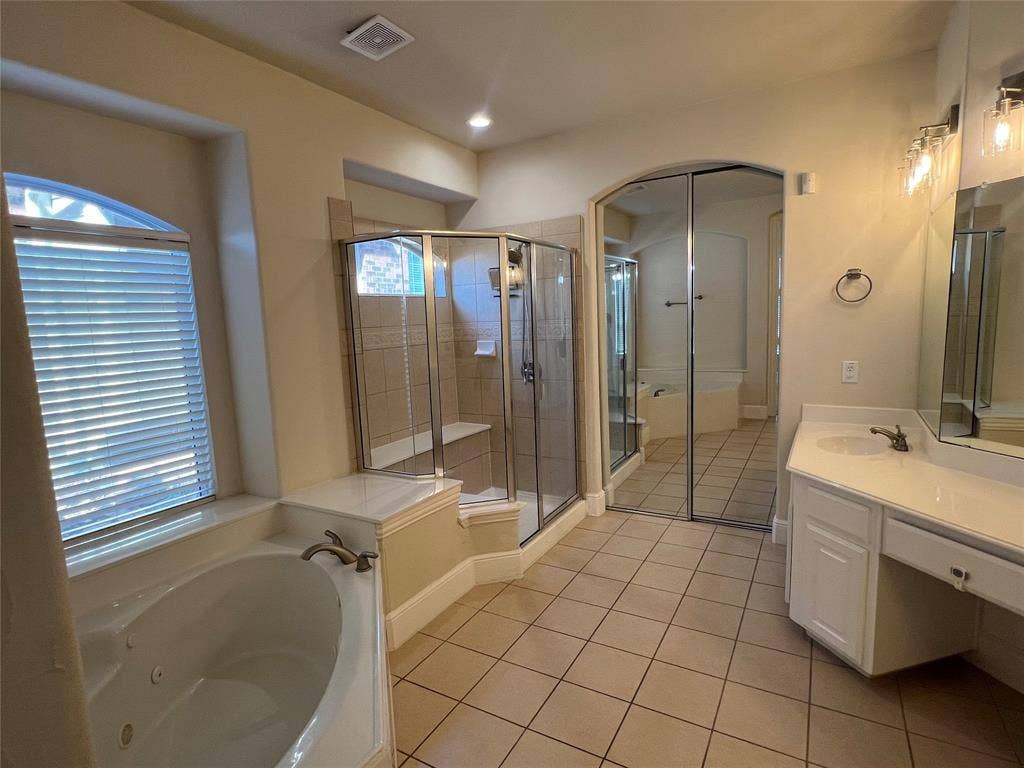 1228 Sandy Shore Road, Irving, TX 75063