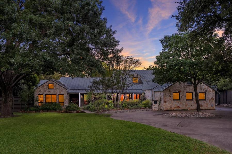 Property photo for 11438 E Ricks Circle, Dallas, TX