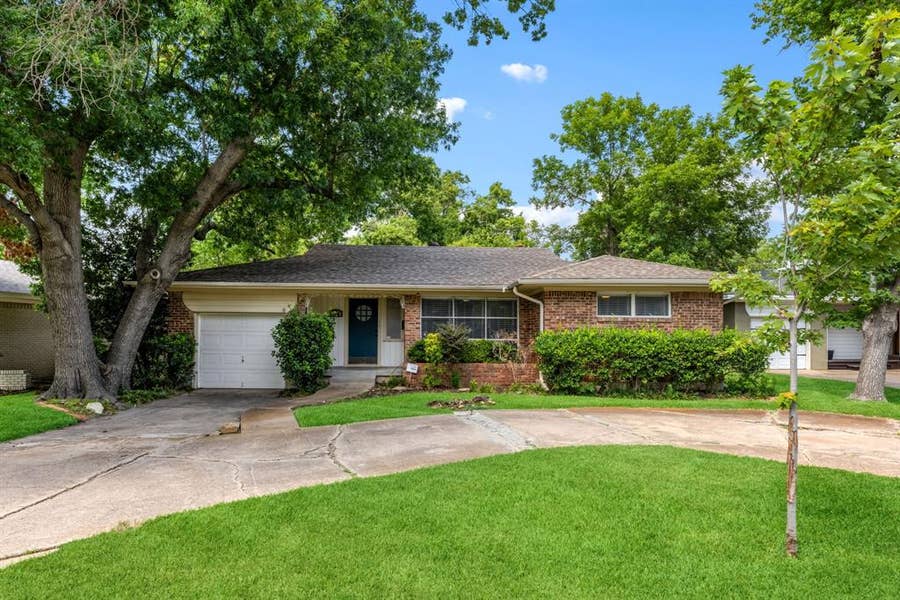 Property photo for 704 Downing Drive, Richardson, TX
