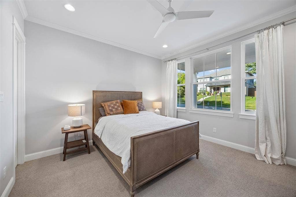 7318 Casa Loma Avenue, Dallas, TX 75214 First floor guest bedroom