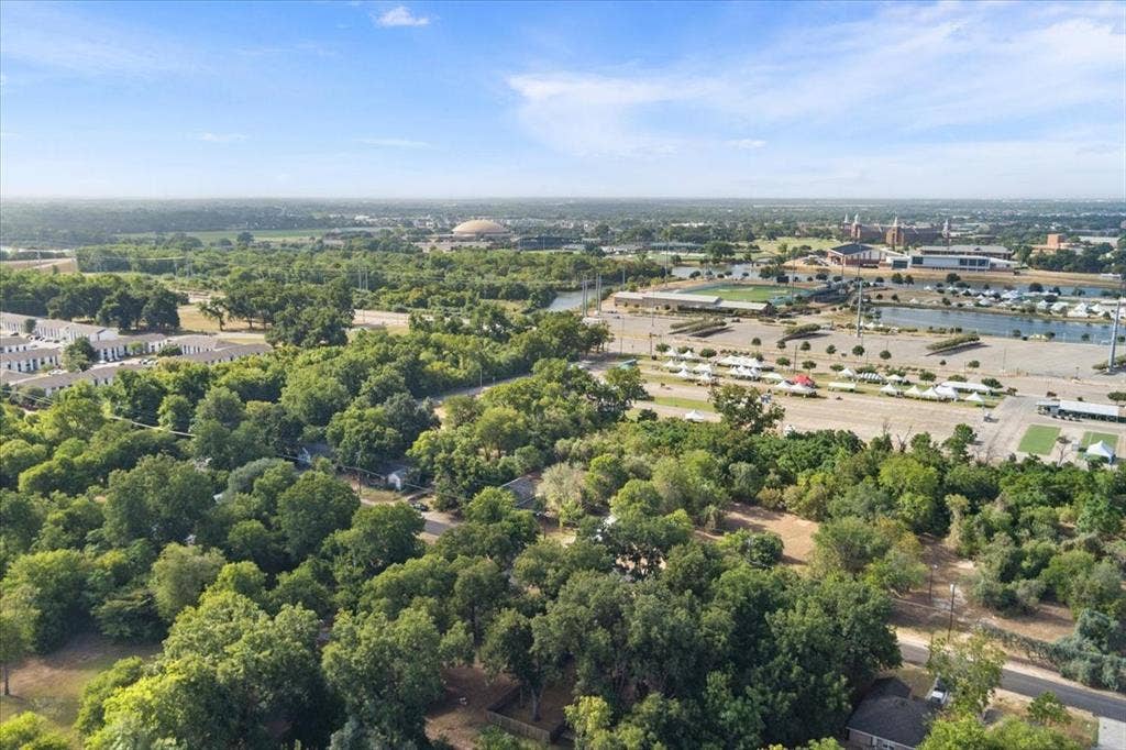 1212 Spring Street, Waco, TX 76704 1212 Spring Street, Waco, TX 76704