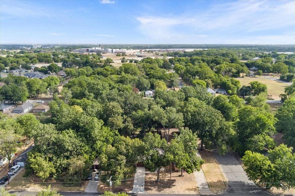 1212 Spring Street, Waco, TX 76704 1212 Spring Street, Waco, TX 76704