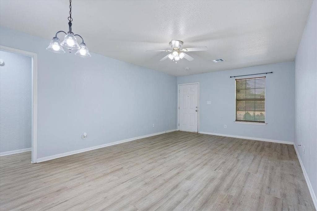 1212 Spring Street, Waco, TX 76704 1212 Spring Street, Waco, TX 76704