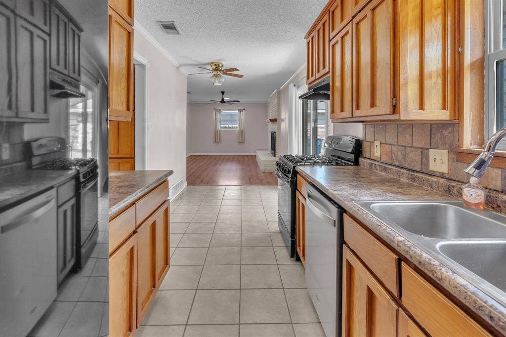5629 Woodway, Fort Worth, TX 76133 5629 Woodway, Fort Worth, TX 76133