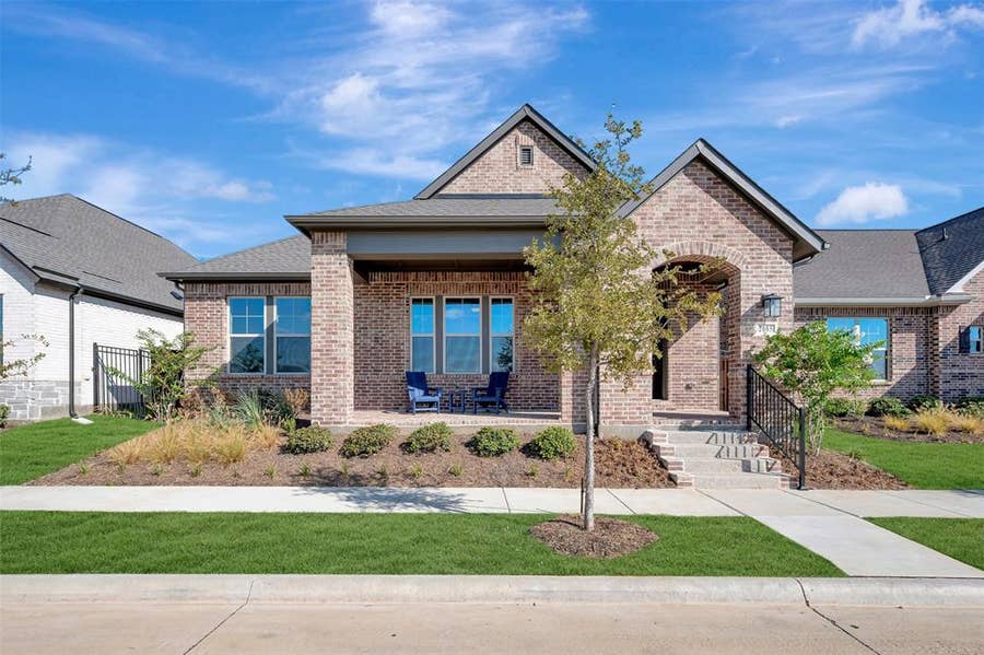 Property photo for 2085 Pine Grove Lane, Arlington, TX