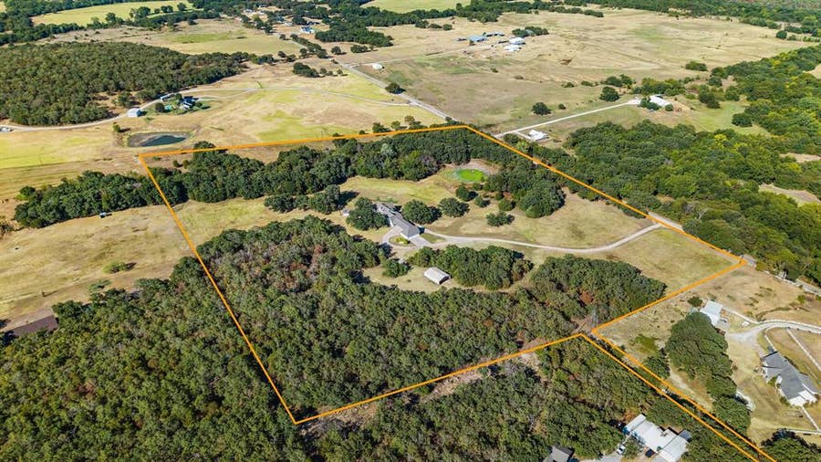 Property photo for 872 County Road 1670, Alvord, TX