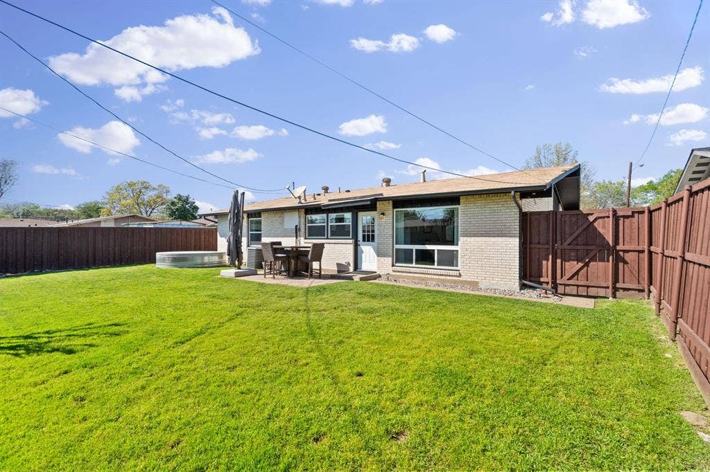 3244 High Brook Drive, Dallas, TX 75234 3244 High Brook Drive, Dallas, TX 75234
