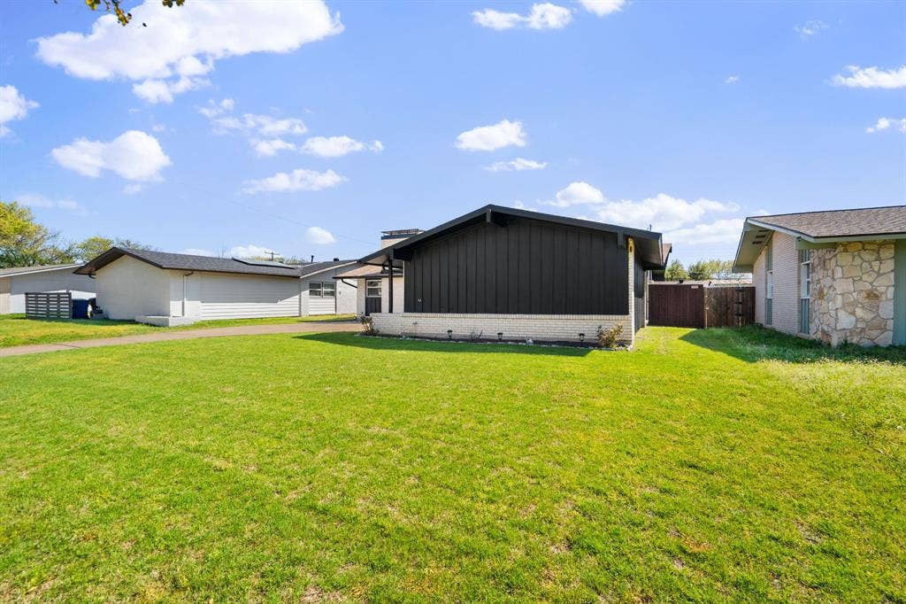3244 High Brook Drive, Dallas, TX 75234 3244 High Brook Drive, Dallas, TX 75234