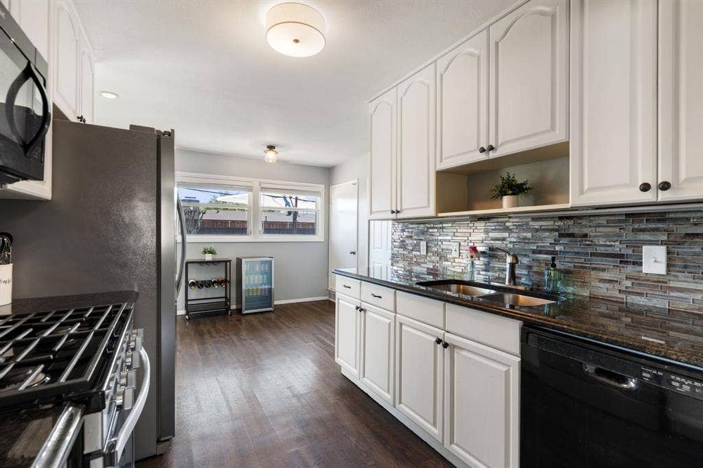 3244 High Brook Drive, Dallas, TX 75234 3244 High Brook Drive, Dallas, TX 75234