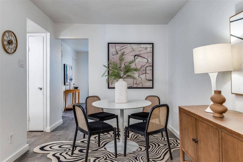 4525 Gilbert, #204, Dallas, TX 75219 4525 Gilbert, #204, Dallas, TX 75219