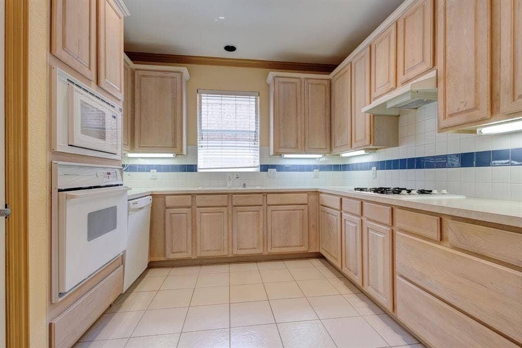 18722 Riverstone Court, Dallas, TX 75252
