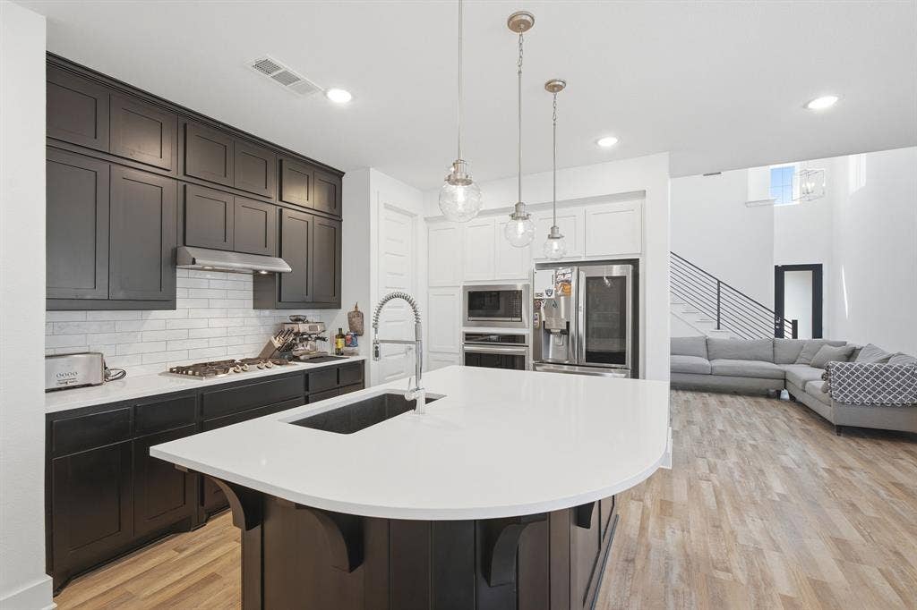 2244 Shorthorn Drive, Northlake, TX 76247 2244 Shorthorn Drive, Northlake, TX 76247