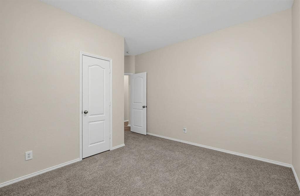 1655 Wildflower Drive, Waxahachie, TX 75165