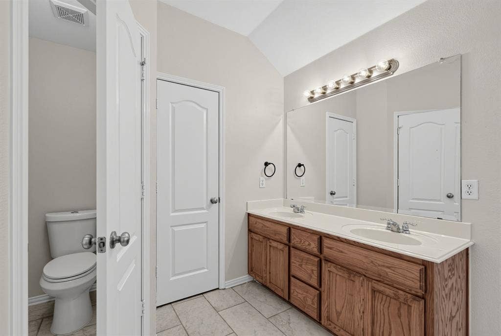 1655 Wildflower Drive, Waxahachie, TX 75165