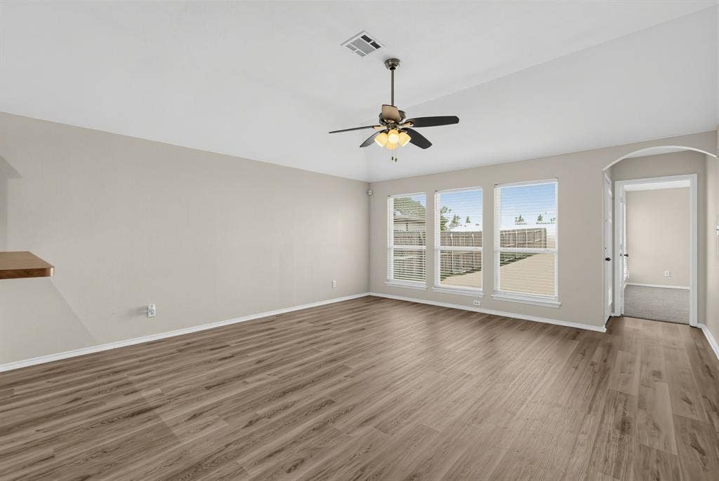 1655 Wildflower Drive, Waxahachie, TX 75165
