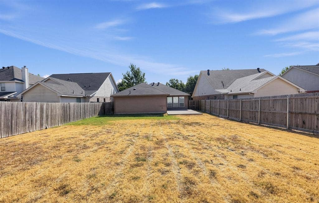 1655 Wildflower Drive, Waxahachie, TX 75165