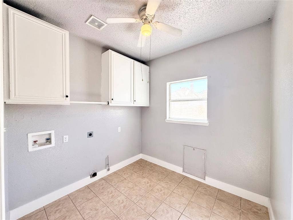 5709 Parkwood Trail, Haltom City, TX 76137 5709 Parkwood Trail, Haltom City, TX 76137