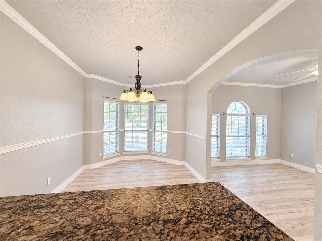 5709 Parkwood Trail, Haltom City, TX 76137 5709 Parkwood Trail, Haltom City, TX 76137
