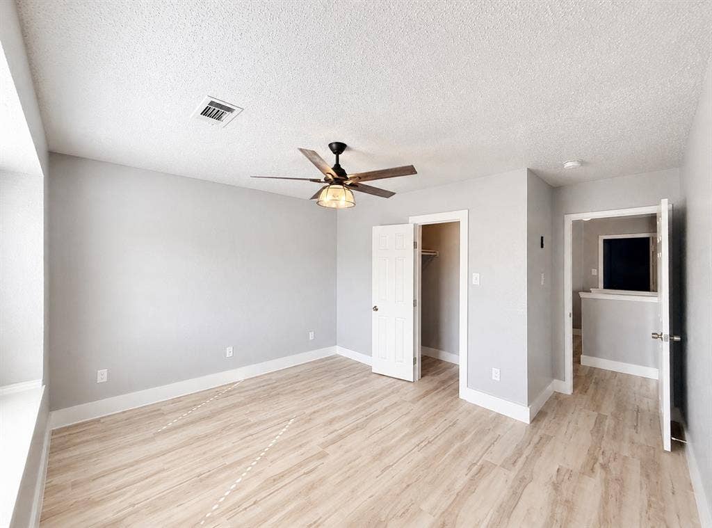 5709 Parkwood Trail, Haltom City, TX 76137 5709 Parkwood Trail, Haltom City, TX 76137