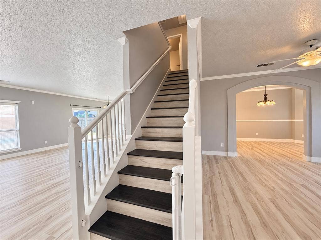 5709 Parkwood Trail, Haltom City, TX 76137 5709 Parkwood Trail, Haltom City, TX 76137