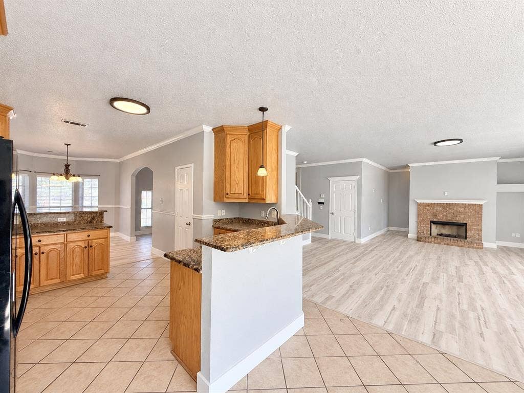 5709 Parkwood Trail, Haltom City, TX 76137 5709 Parkwood Trail, Haltom City, TX 76137