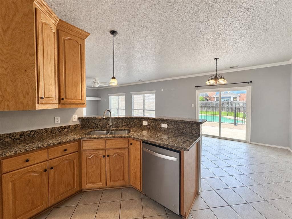 5709 Parkwood Trail, Haltom City, TX 76137 5709 Parkwood Trail, Haltom City, TX 76137