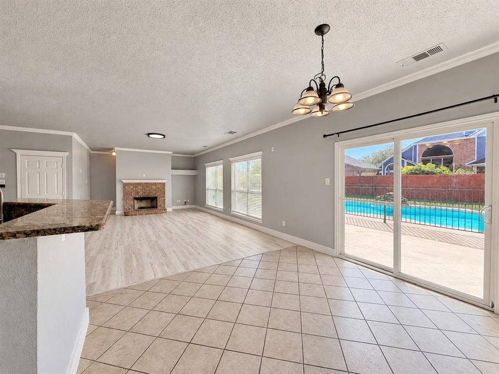 5709 Parkwood Trail, Haltom City, TX 76137 5709 Parkwood Trail, Haltom City, TX 76137