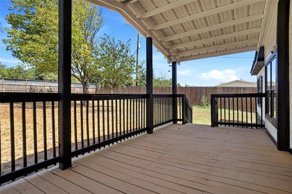 276 Wonder Drive, Springtown, TX 76082 Another View of Front Porch