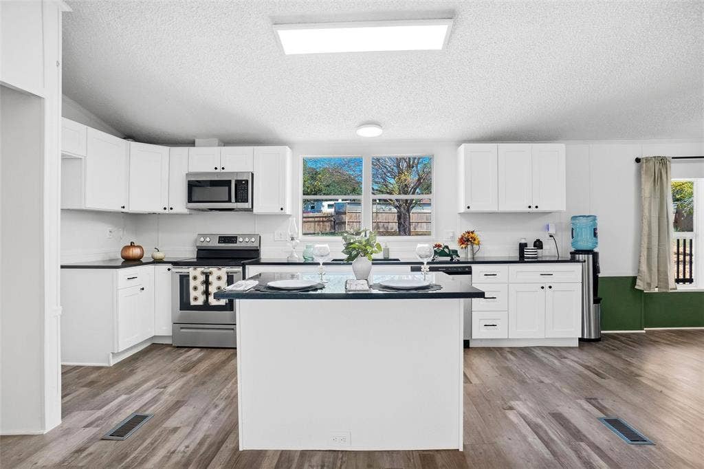276 Wonder Drive, Springtown, TX 76082 276 Wonder Drive, Springtown, TX 76082