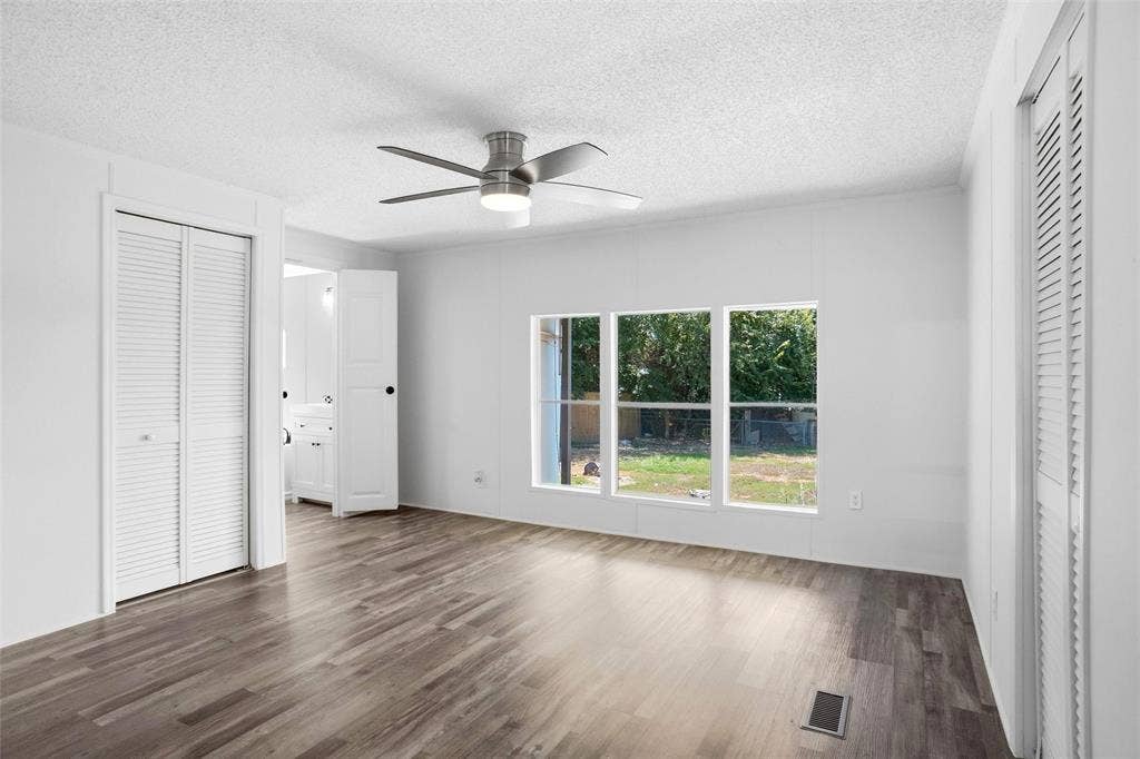 276 Wonder Drive, Springtown, TX 76082 Master Bedroom with Two Closets