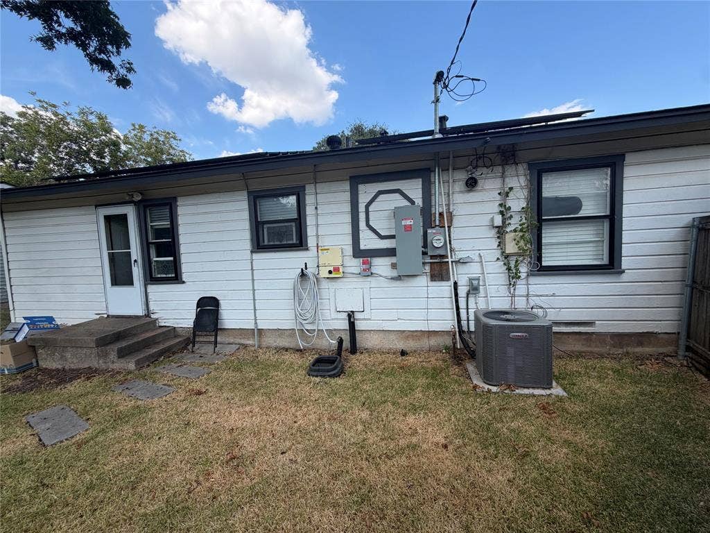 1324 Dale Drive, Garland, TX 75041 1324 Dale Drive, Garland, TX 75041