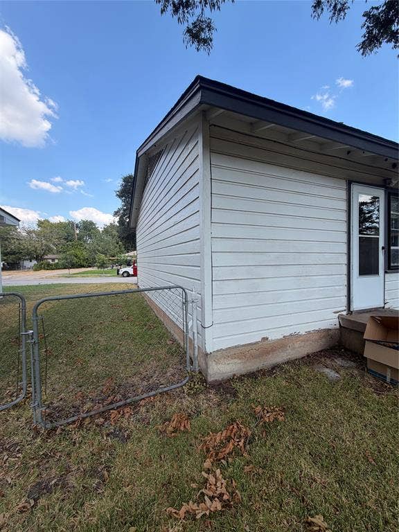 1324 Dale Drive, Garland, TX 75041 1324 Dale Drive, Garland, TX 75041
