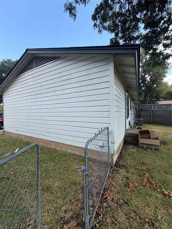 1324 Dale Drive, Garland, TX 75041 1324 Dale Drive, Garland, TX 75041