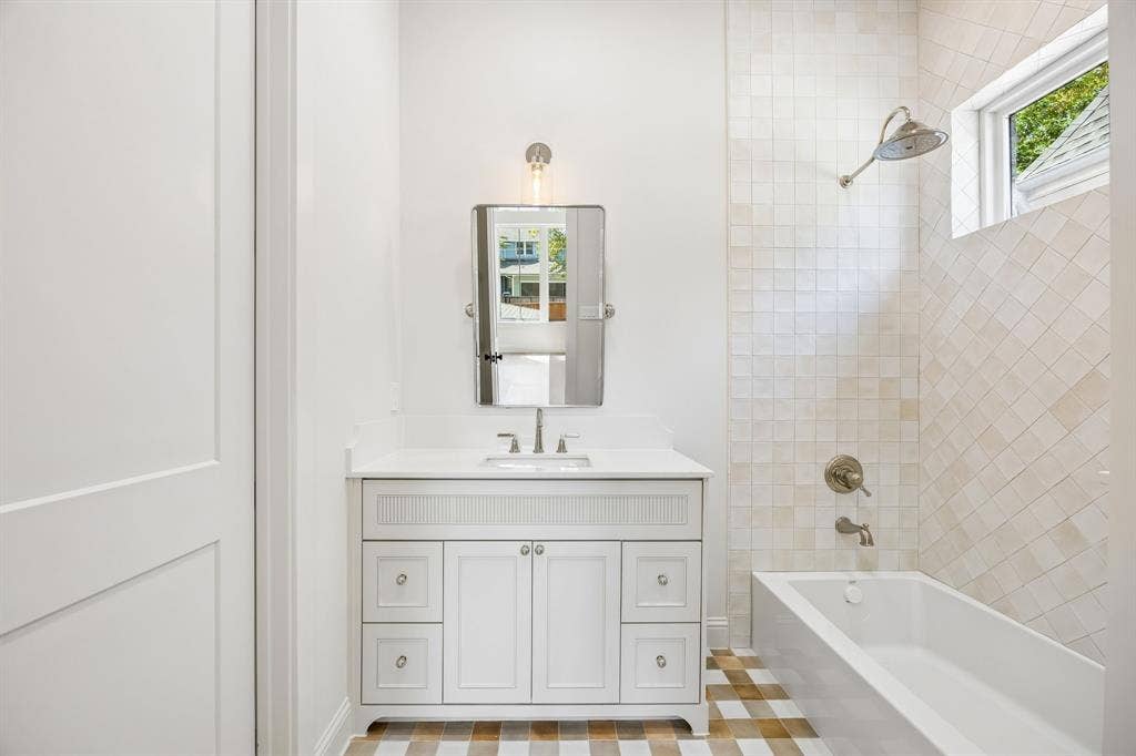 6250 Palo Pinto Avenue, Dallas, TX 75214 6250 Palo Pinto Avenue, Dallas, TX 75214
