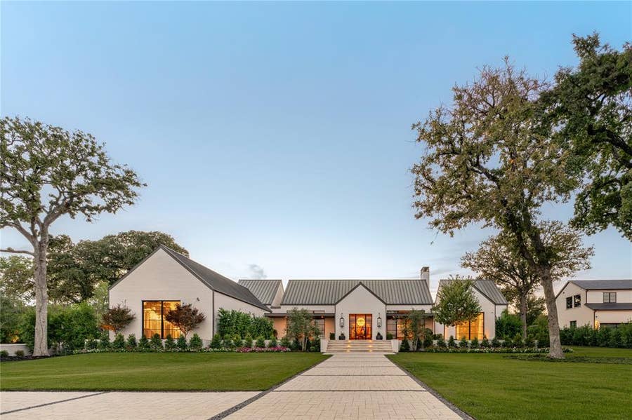 Property photo for 1725 Placid Oaks Lane, Westlake, TX