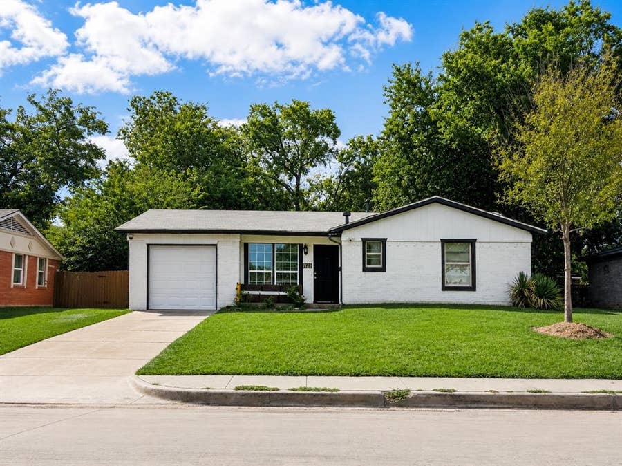 Property photo for 1125 Ridgeview Street, Mesquite, TX