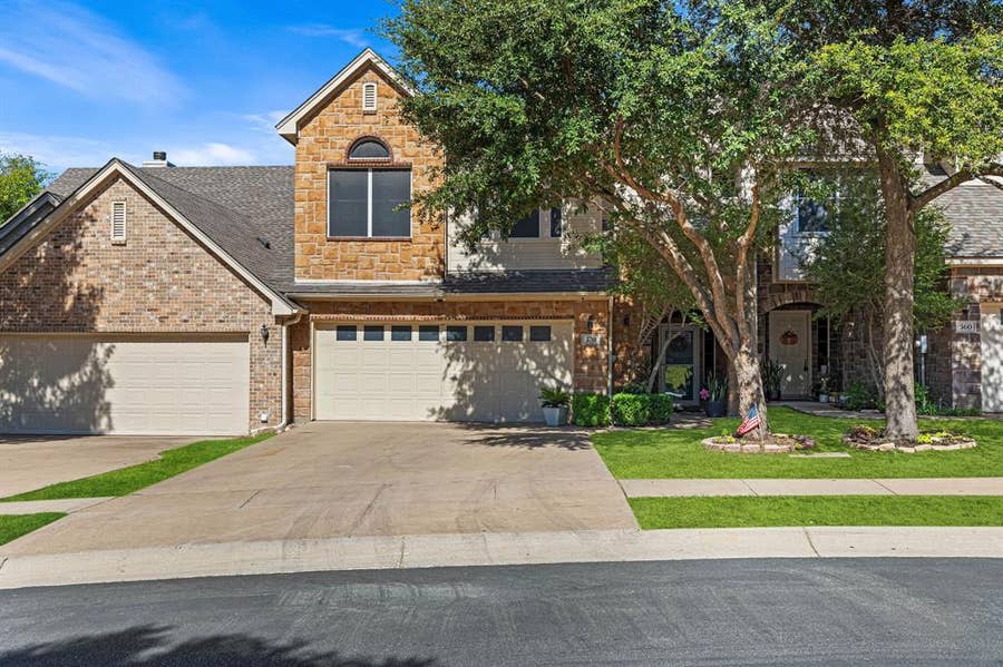 Property photo for 370 Greathouse Village, Decatur, TX