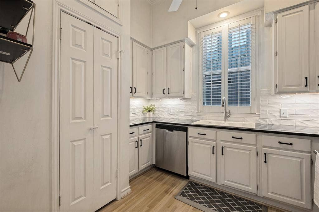4231 Holland Avenue, #A, Dallas, TX 75219 4231 Holland Avenue, #A, Dallas, TX 75219