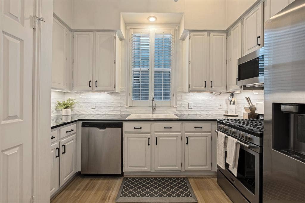 4231 Holland Avenue, #A, Dallas, TX 75219 4231 Holland Avenue, #A, Dallas, TX 75219