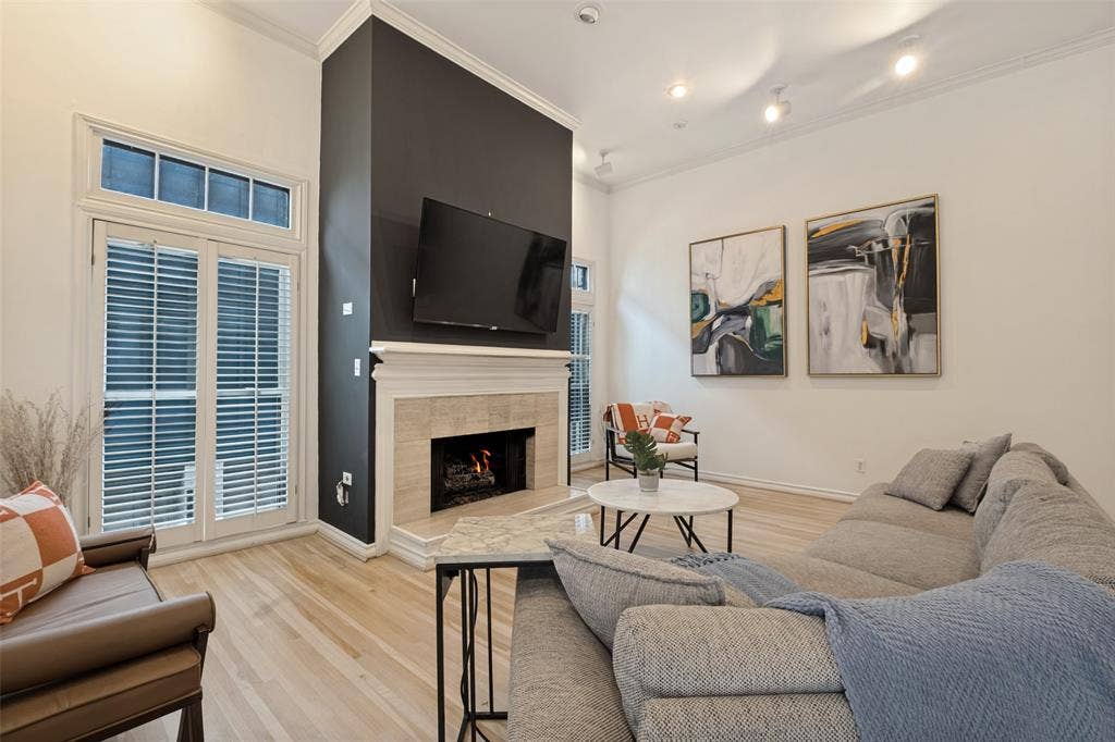 4231 Holland Avenue, #A, Dallas, TX 75219 4231 Holland Avenue, #A, Dallas, TX 75219