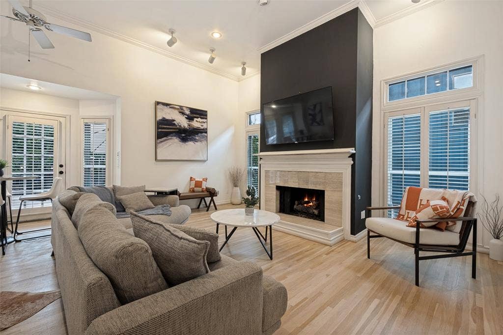 4231 Holland Avenue, #A, Dallas, TX 75219 4231 Holland Avenue, #A, Dallas, TX 75219