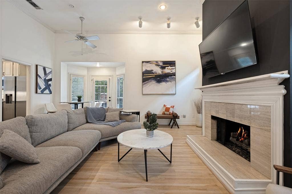 4231 Holland Avenue, #A, Dallas, TX 75219 4231 Holland Avenue, #A, Dallas, TX 75219